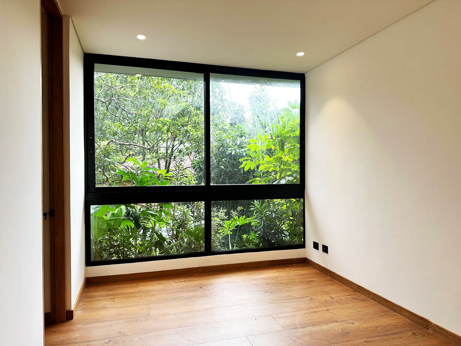 Apartamento de 3 alcobas en venta en El Diamante 2, Medellín, 215 m² · foto 10 de 17