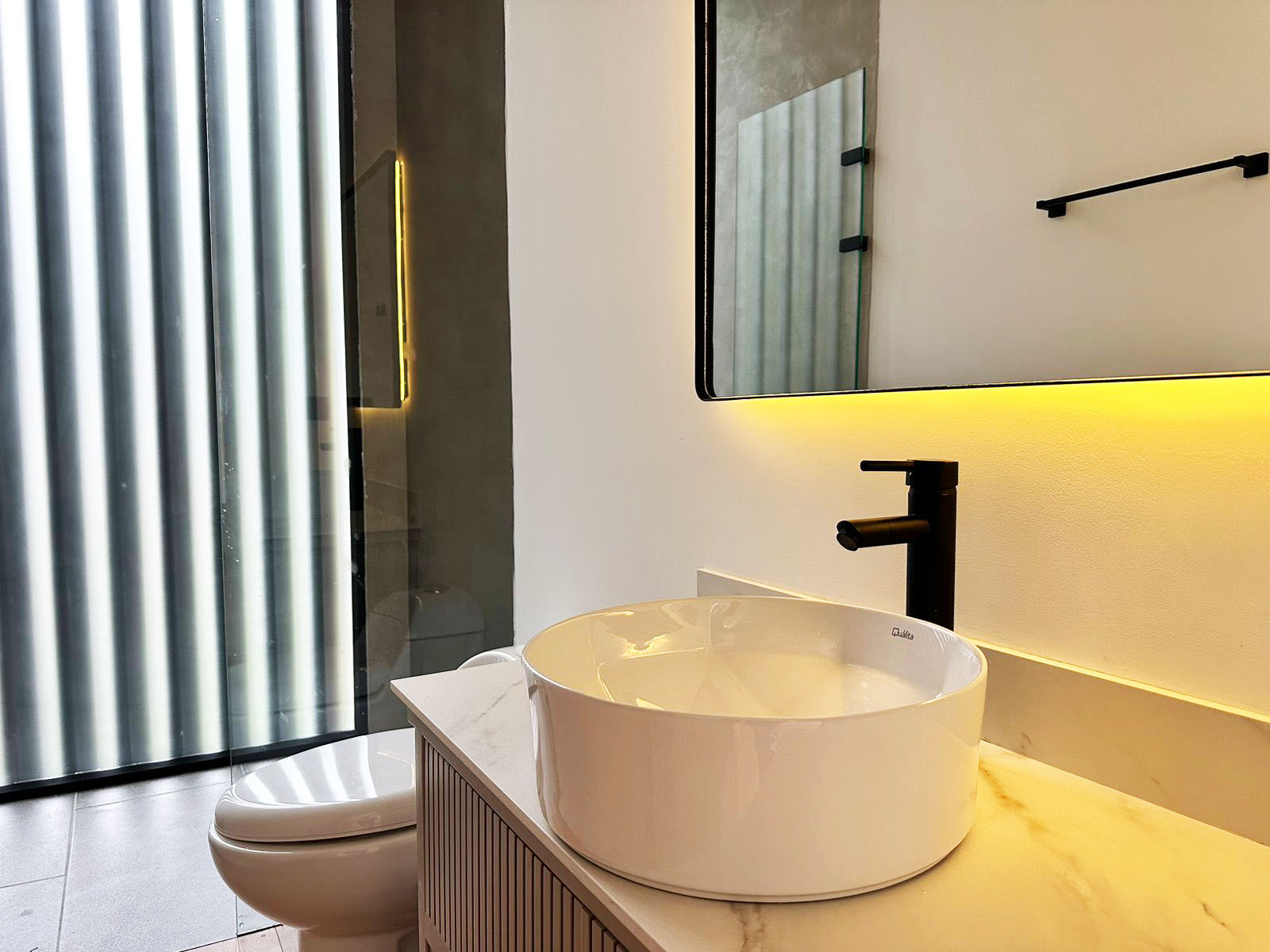 Apartamento de 3 alcobas en venta en El Diamante 2, Medellín, 215 m² · foto 14 de 17