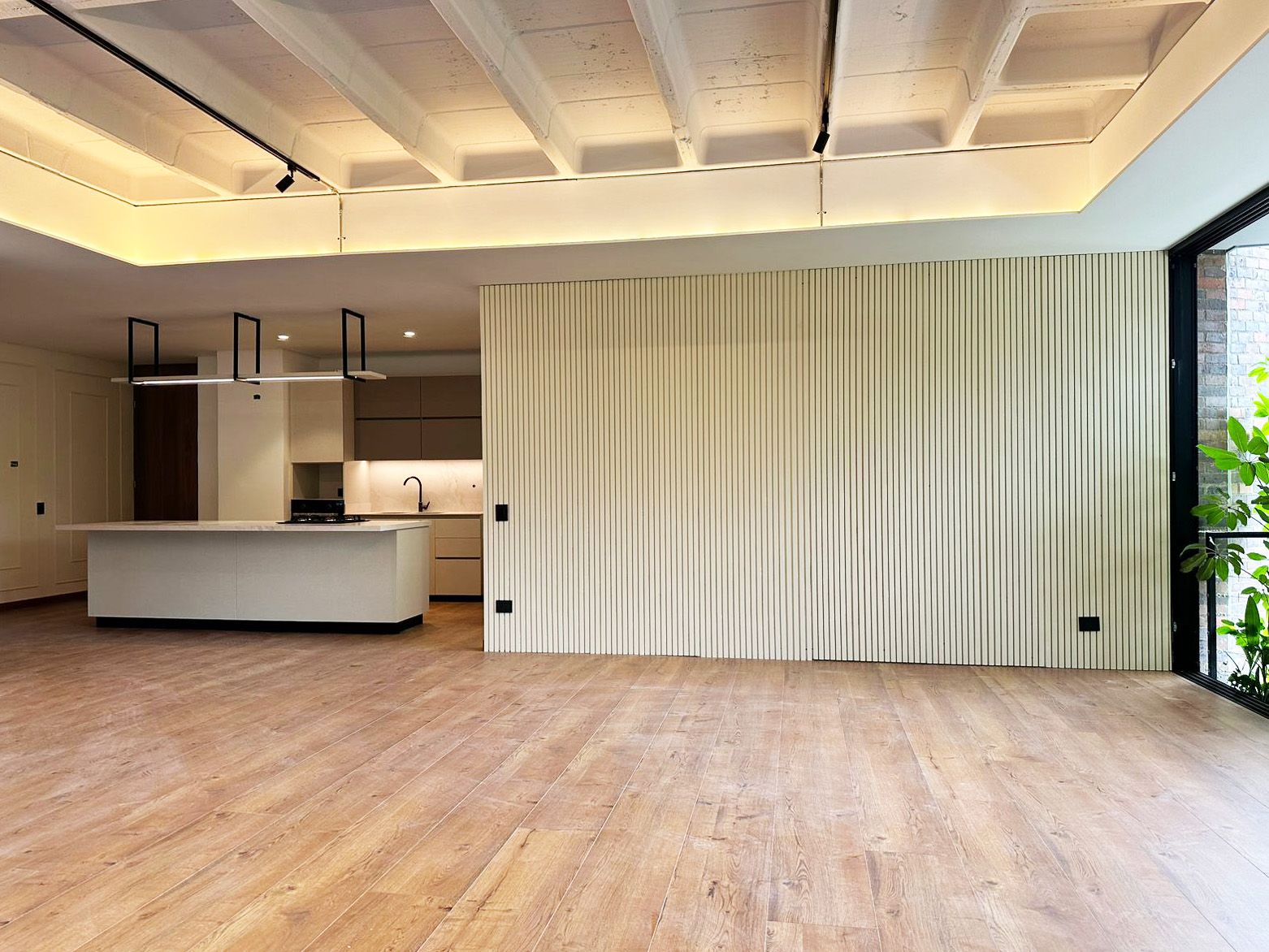 Apartamento de 3 alcobas en venta en El Diamante 2, Medellín, 215 m² · foto 4 de 17