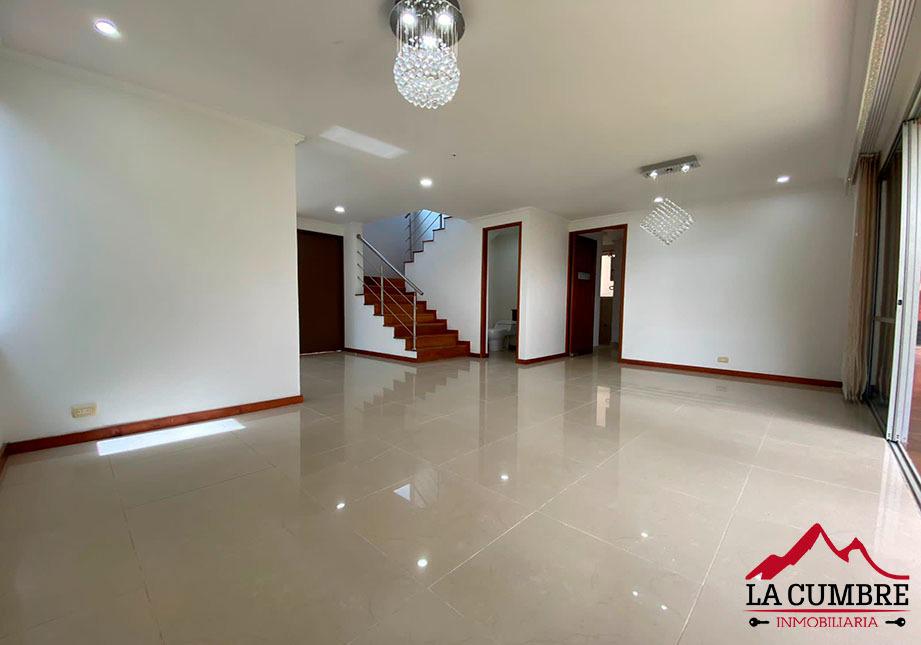 Casa de 4 alcobas en arriendo en Alto De San Jorge, Envigado, 300 m² · foto 6 de 12