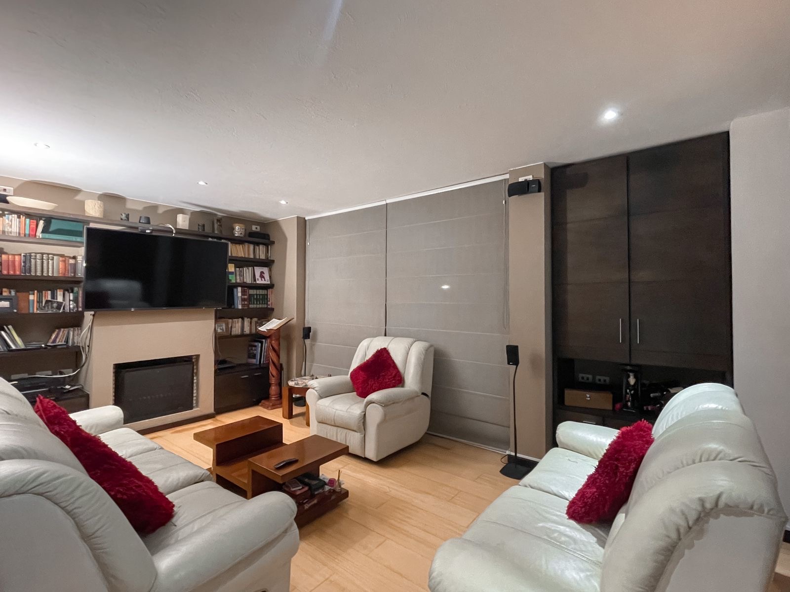 Casa de 5 alcobas en venta en Casa Blanca, Bogotá, 333 m² · foto 19 de 23