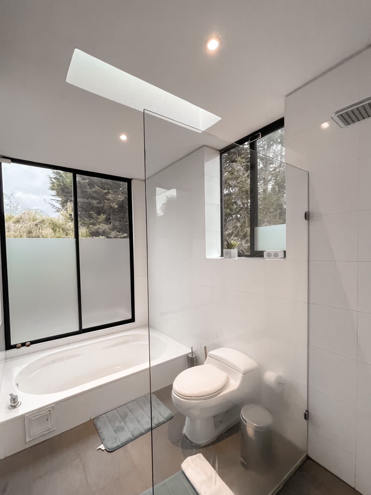 Casa de 5 alcobas en venta en Casa Blanca, Bogotá, 333 m² · foto 7 de 23