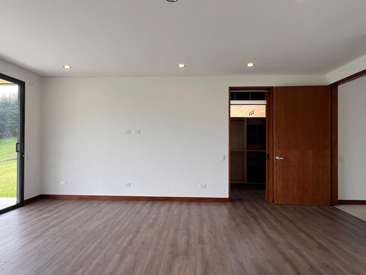 Casa de 3 alcobas en venta en El Porvenir, Rionegro, 420 m² · foto 12 de 19