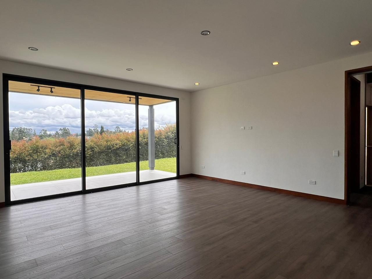 Casa de 3 alcobas en venta en El Porvenir, Rionegro, 420 m² · foto 6 de 19