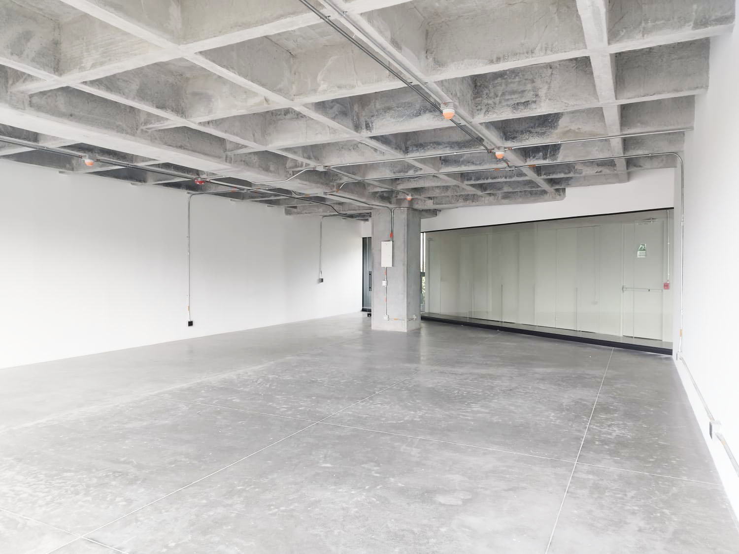 Oficina en arriendo en Vía Las Palmas, Envigado, 161 m² · foto 8 de 9