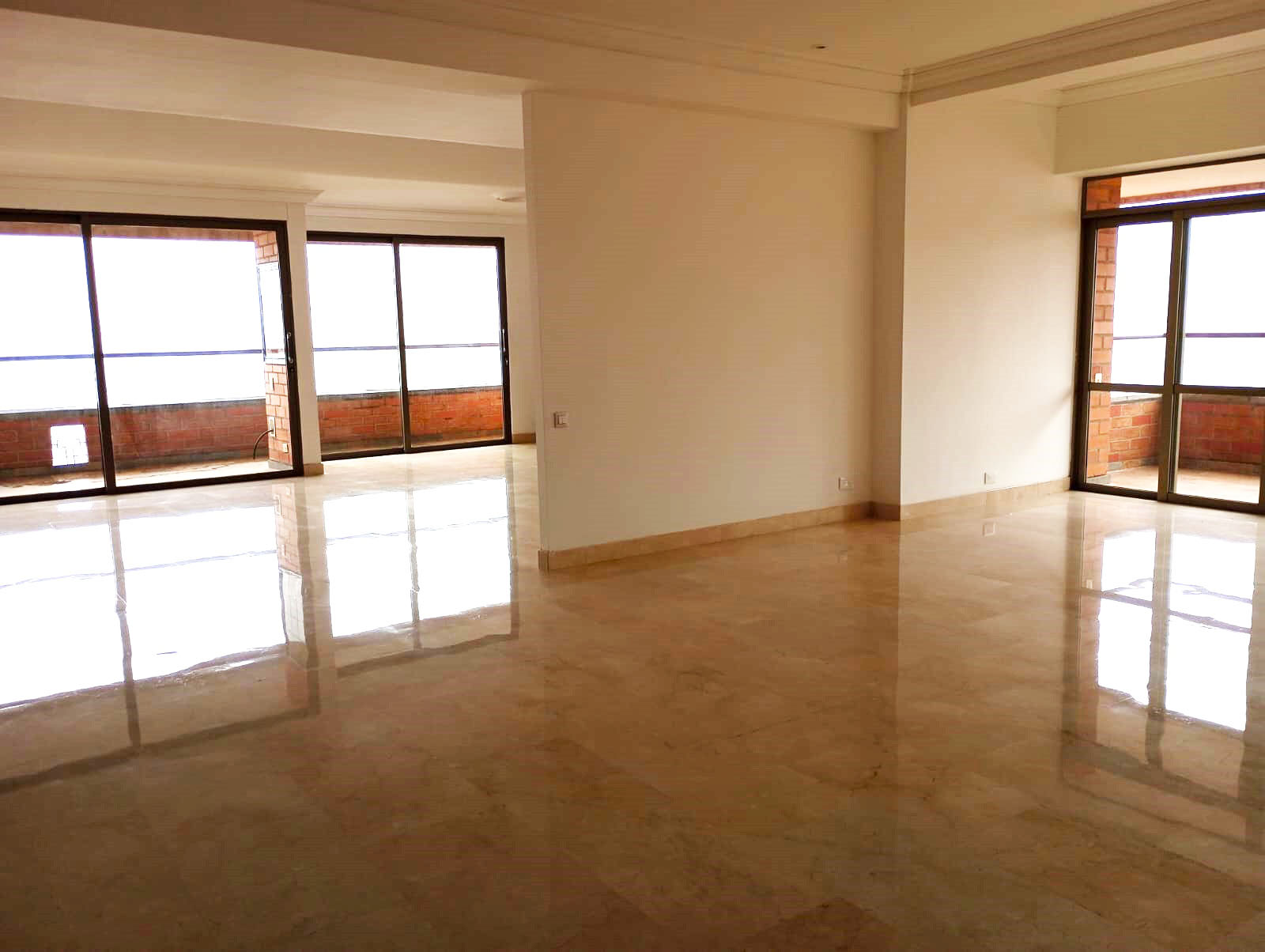 Apartamento en arriendo en La Florida, Medellín · foto 3 de 19