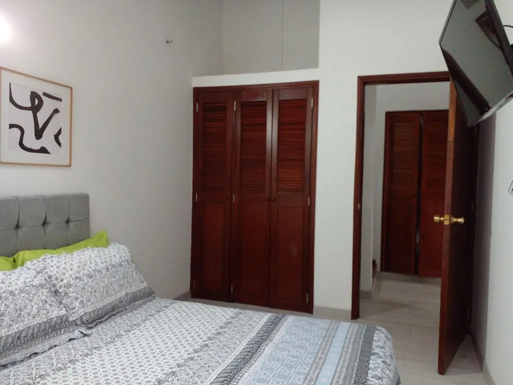 Casa de 4 alcobas en arriendo en San Lucas, Medellín, 200 m² · foto 15 de 19