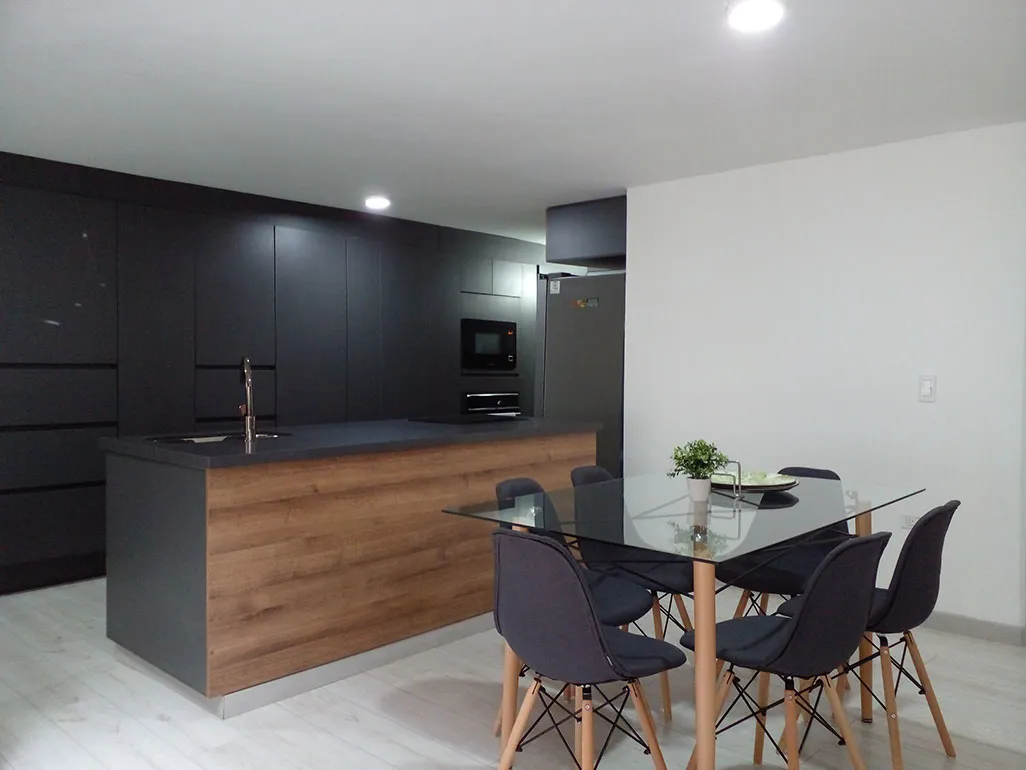 Casa de 4 alcobas en arriendo en San Lucas, Medellín, 200 m² · foto 4 de 19