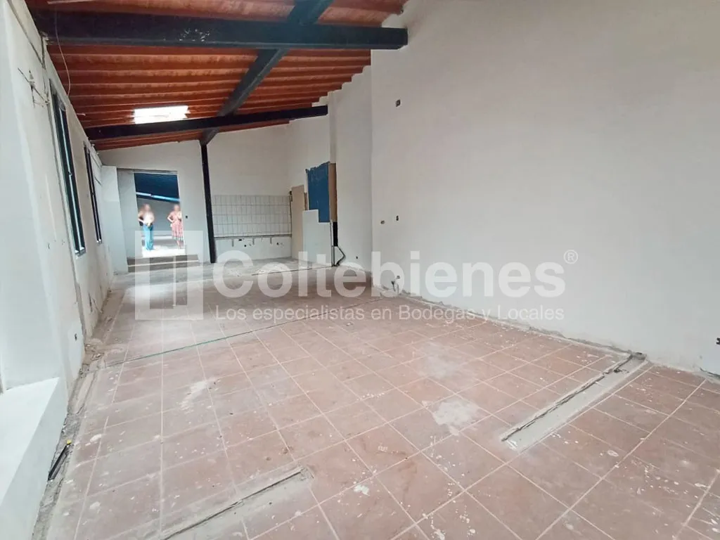 Local en arriendo en Villa Carlota, Medellín, 165 m² · foto 2 de 13