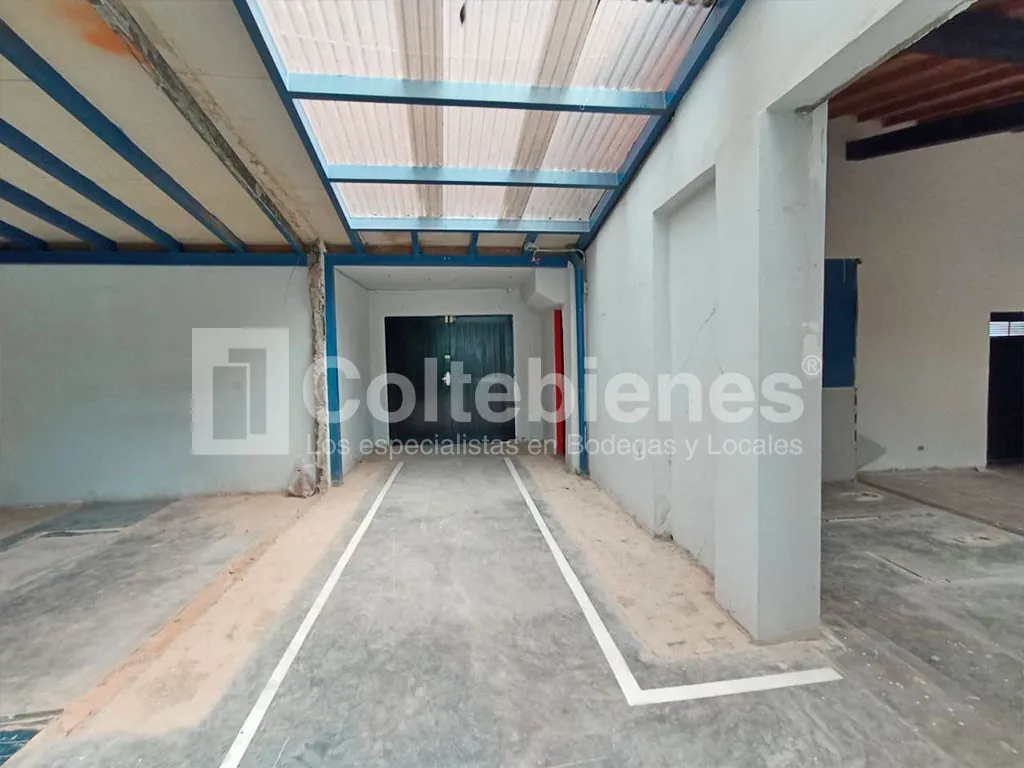 Local en arriendo en Villa Carlota, Medellín, 165 m² · foto 4 de 13