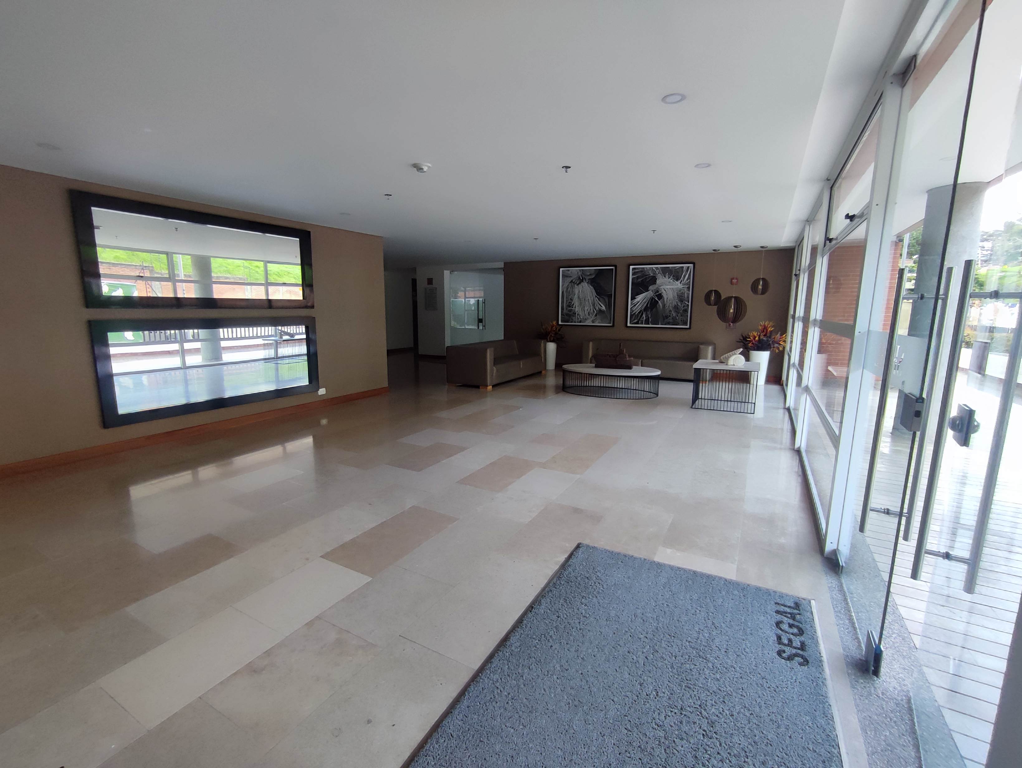 Apartamento en venta en Los Rosales, Bogotá · foto 8 de 24
