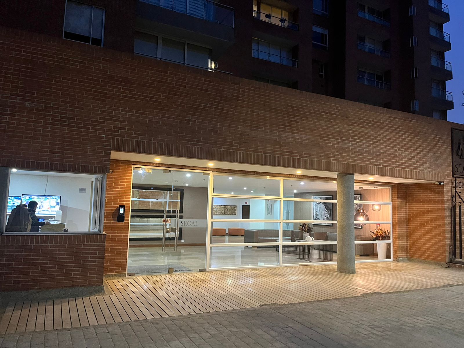 Apartamento en venta en Los Rosales, Bogotá · foto 6 de 24