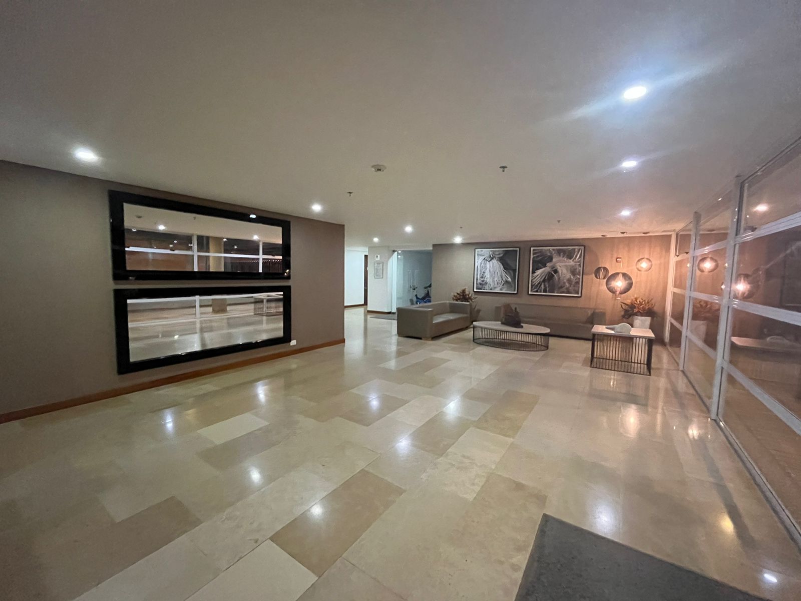 Apartamento en venta en Los Rosales, Bogotá · foto 7 de 24