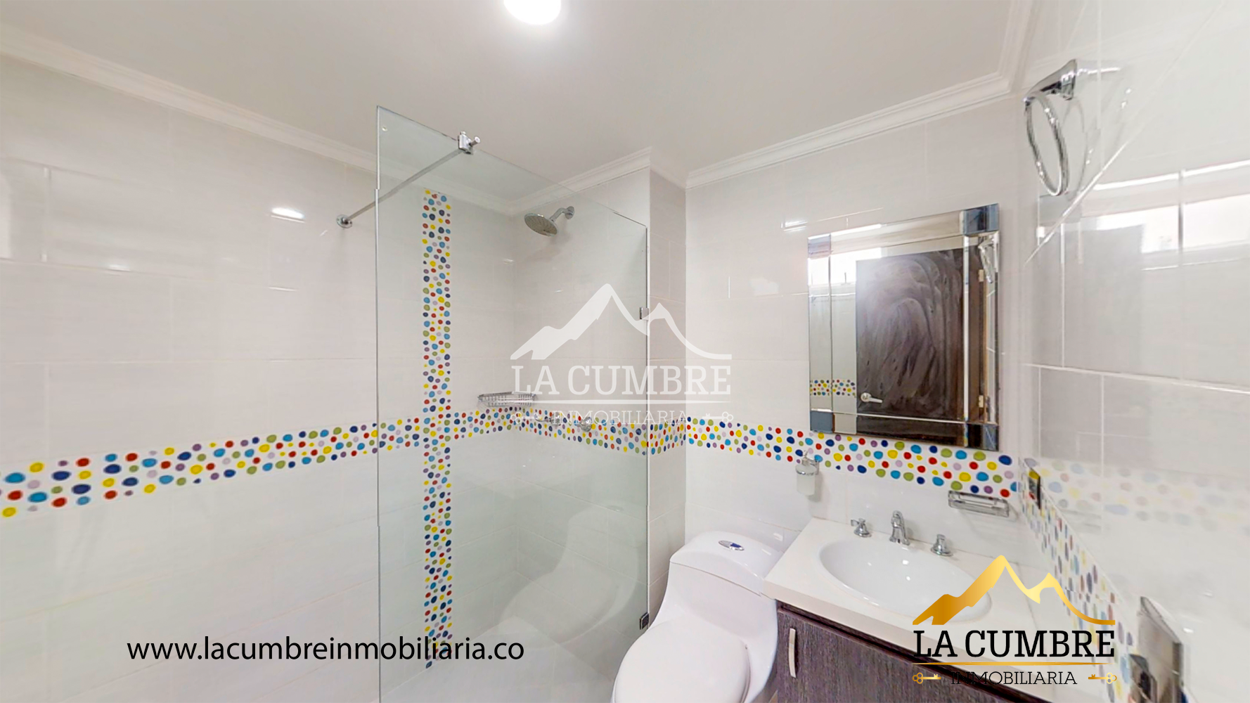 Casa de 4 alcobas en venta en Loma De San Jose, Sabaneta, 450 m² · foto 11 de 18