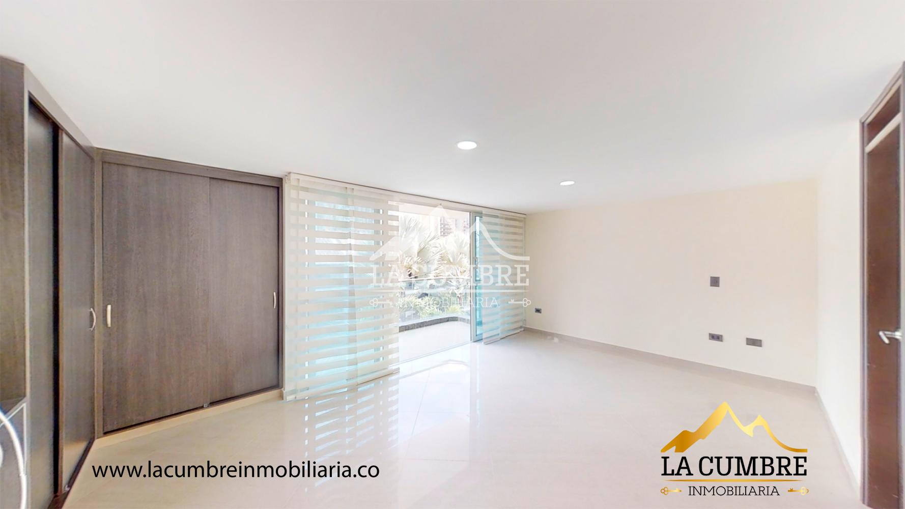 Casa de 4 alcobas en venta en Loma De San Jose, Sabaneta, 450 m² · foto 4 de 18