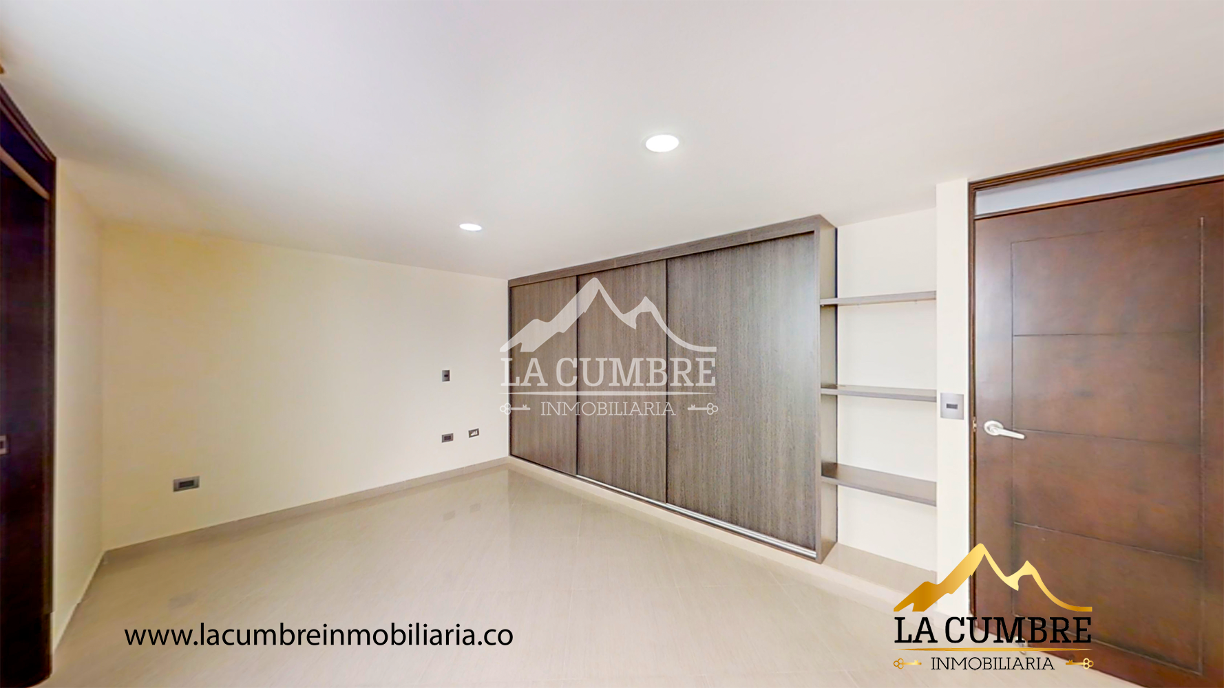 Casa de 4 alcobas en venta en Loma De San Jose, Sabaneta, 450 m² · foto 5 de 18