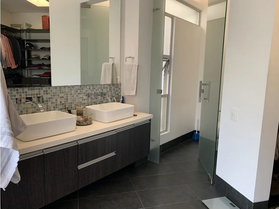 Casa de 3 alcobas en venta en Vía El Caimo, Armenia, 1850 m² · foto 13 de 24