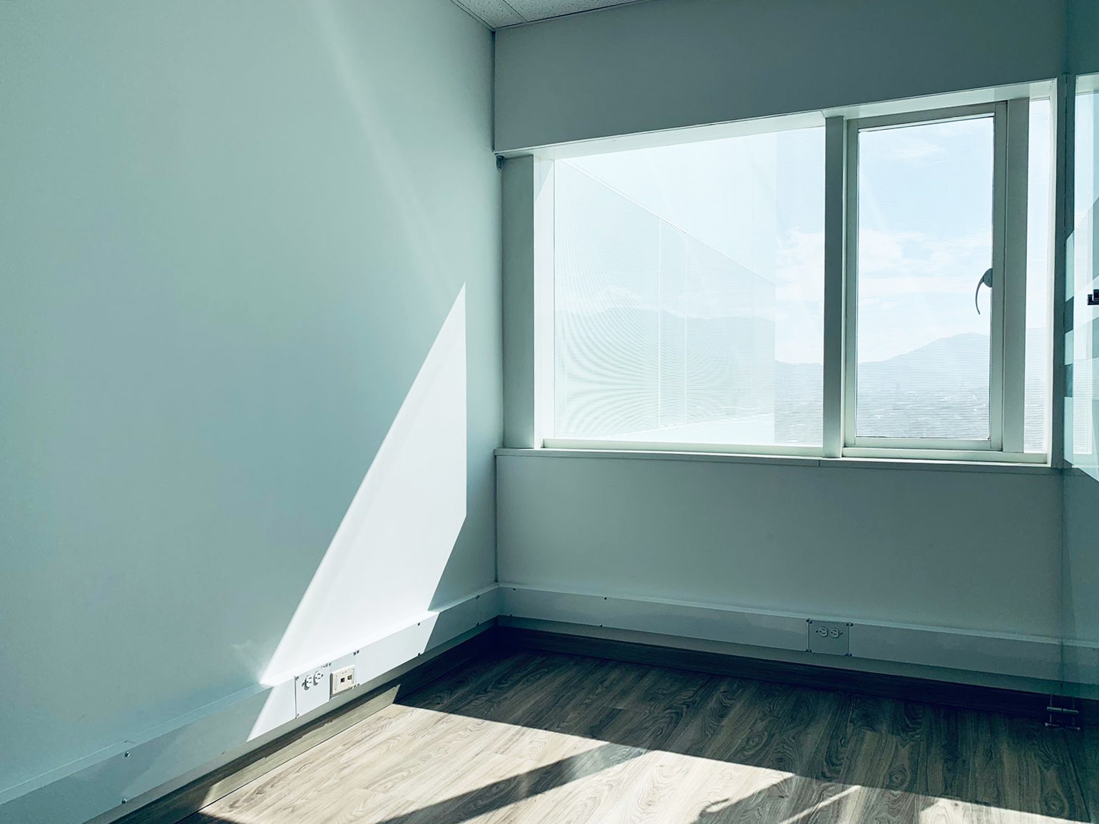 Oficina en arriendo en Manila, Medellín, 98 m² · foto 4 de 15