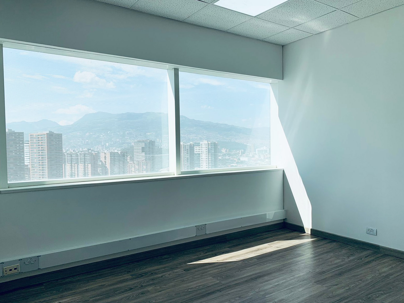 Oficina en arriendo en Manila, Medellín, 98 m² · foto 6 de 15