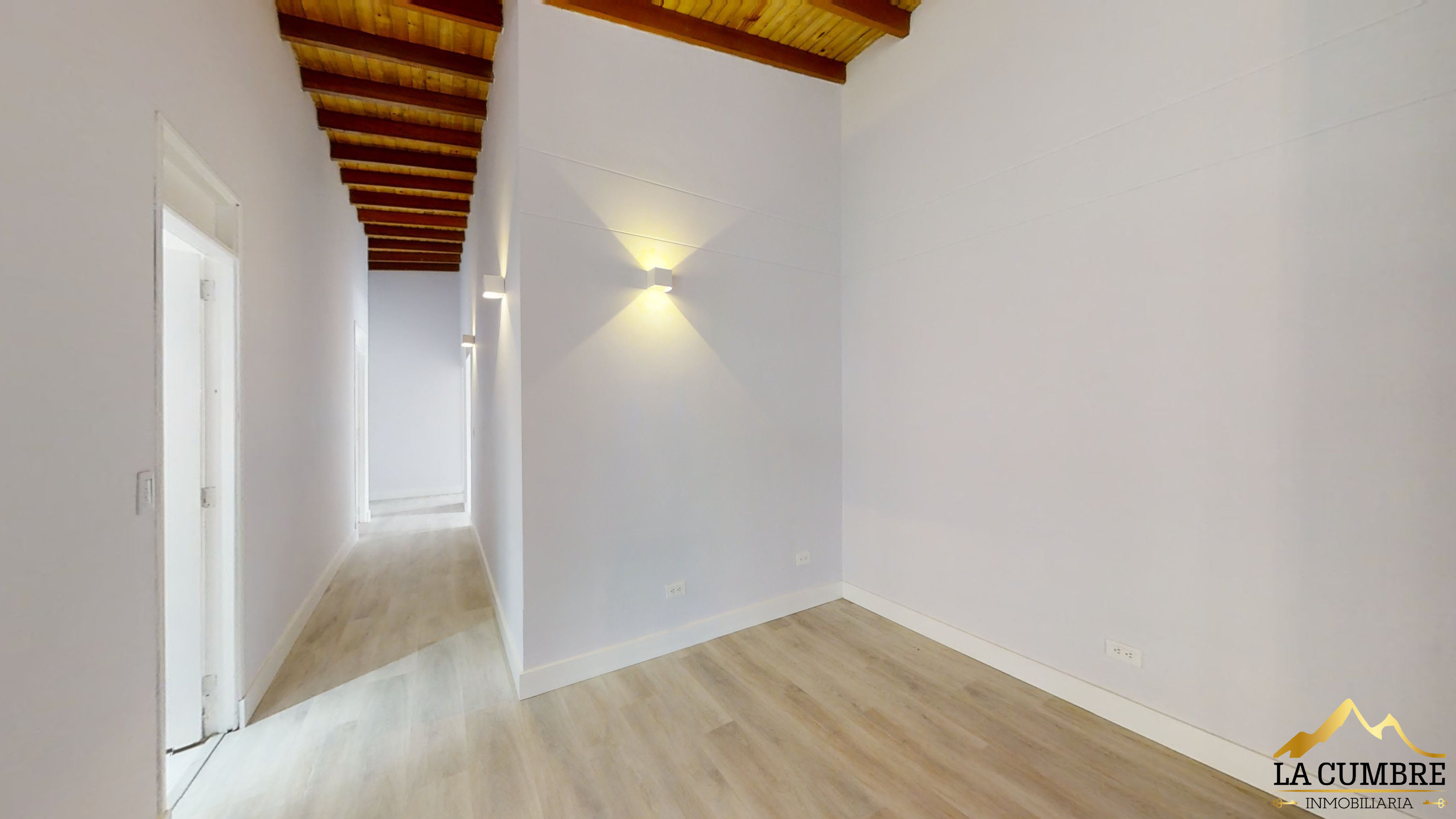 Apartamento de 4 alcobas en arriendo en El Tesoro, Medellín, 204 m² · foto 2 de 11