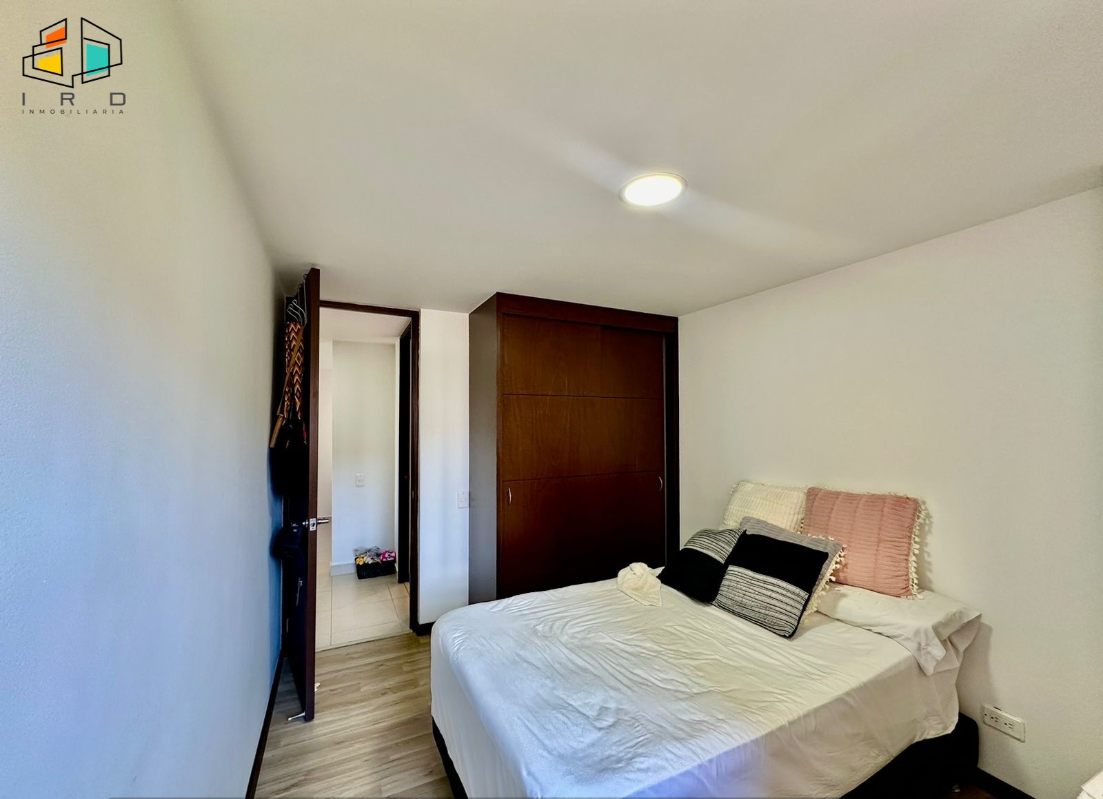 Apartamento de 3 alcobas en arriendo en San Diego, Medellín, 90 m² · foto 11 de 24