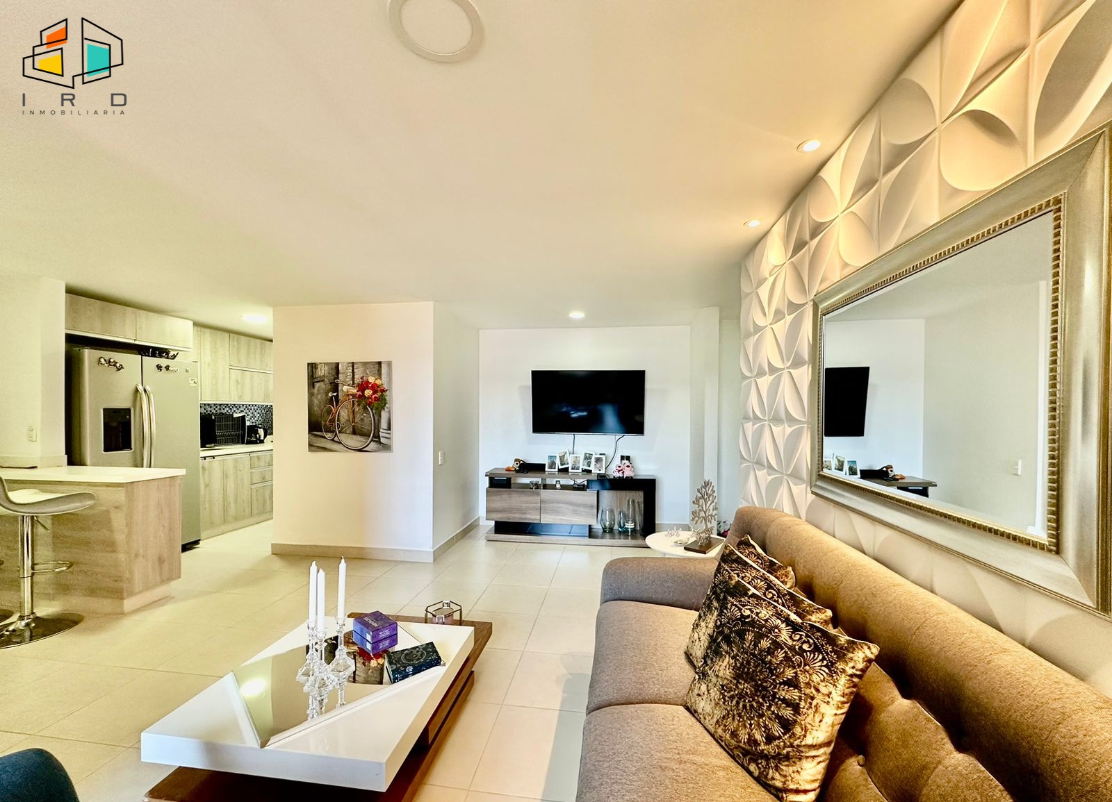 Apartamento de 3 alcobas en arriendo en San Diego, Medellín, 90 m² · foto 23 de 24
