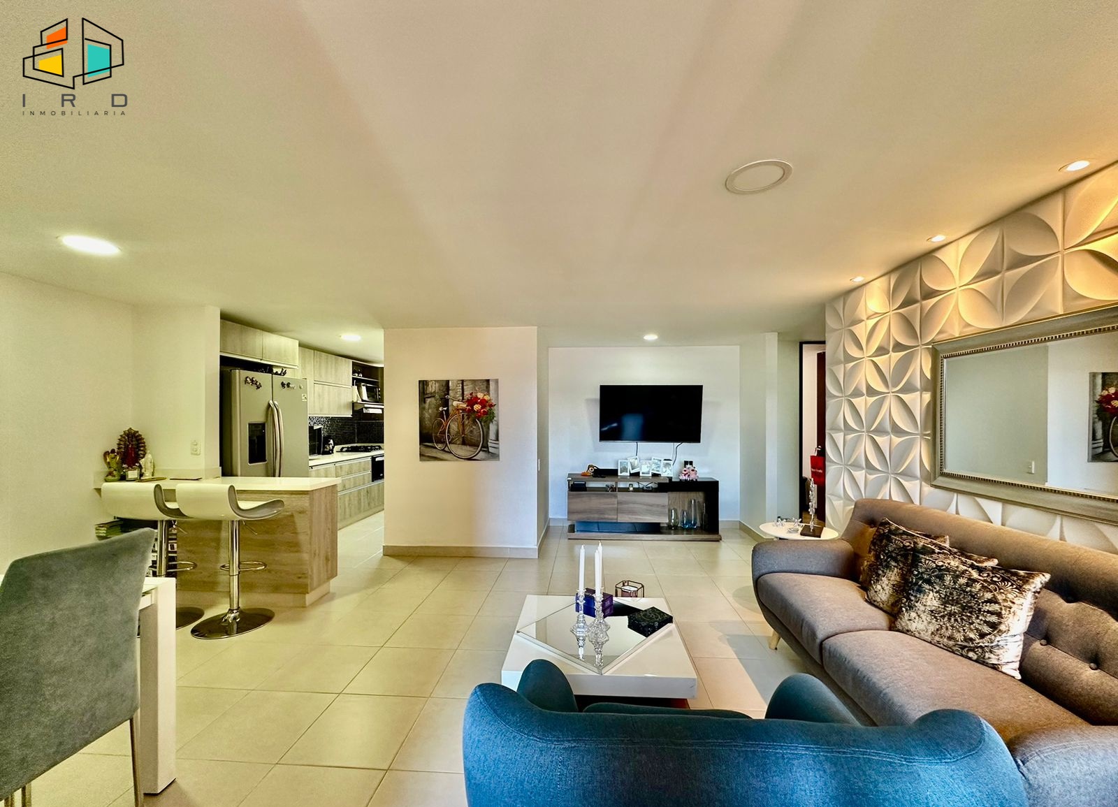 Apartamento de 3 alcobas en arriendo en San Diego, Medellín, 90 m² · foto 3 de 24