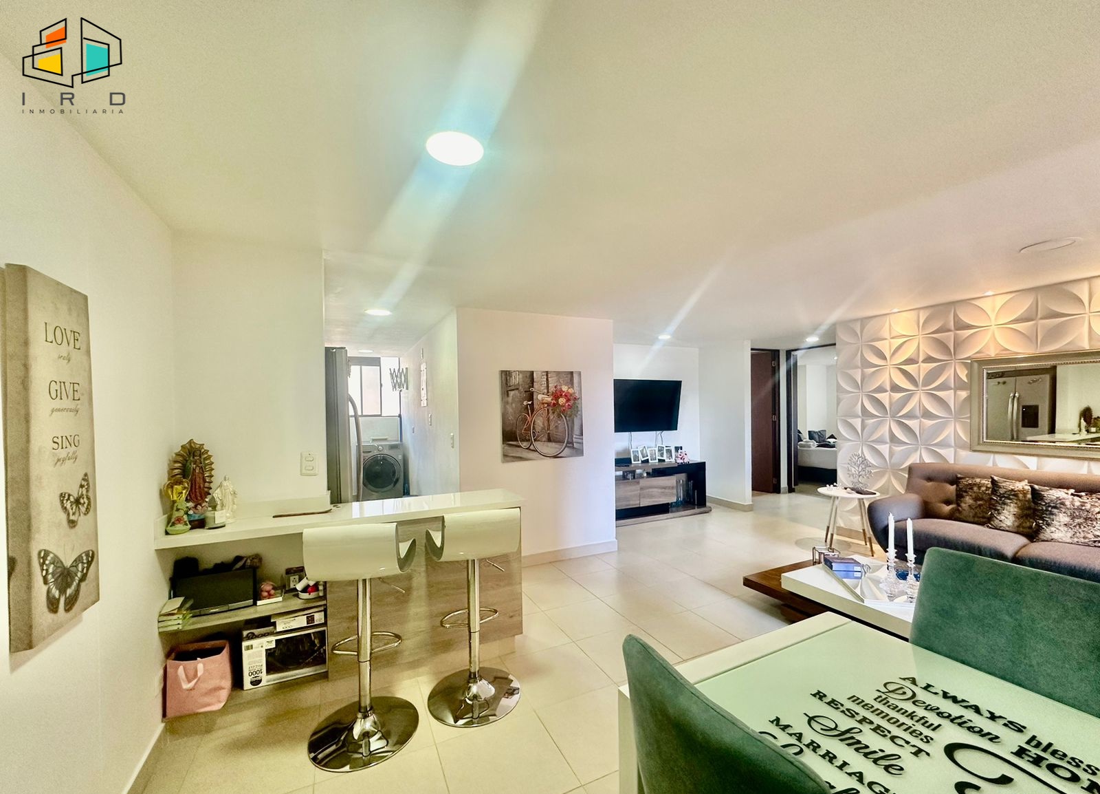 Apartamento de 3 alcobas en arriendo en San Diego, Medellín, 90 m² · foto 4 de 24