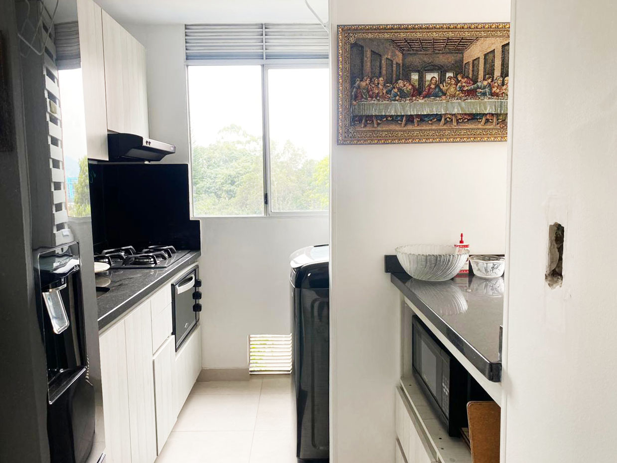 Apartamento de 2 alcobas en arriendo en El Poblado, Medellín, 56 m² · foto 5 de 15