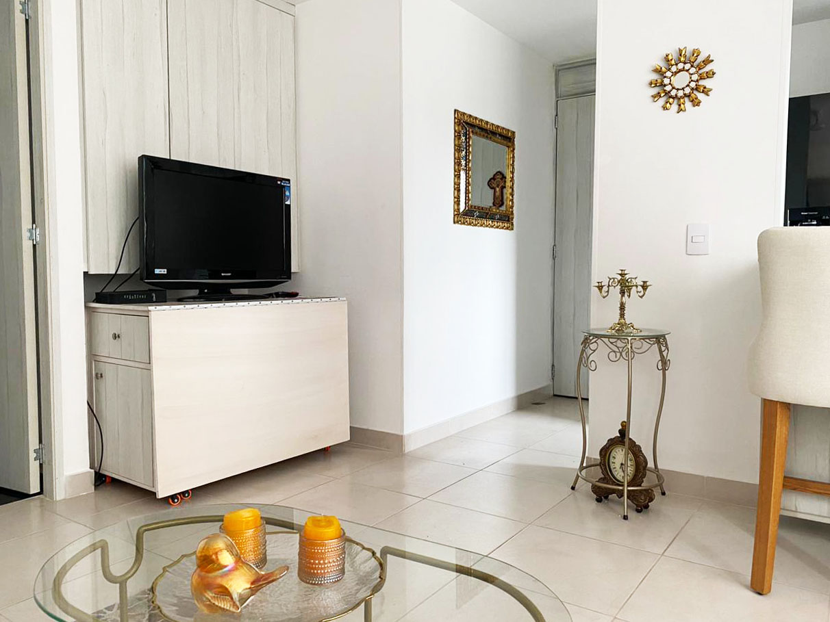 Apartamento de 2 alcobas en arriendo en El Poblado, Medellín, 56 m² · foto 8 de 15