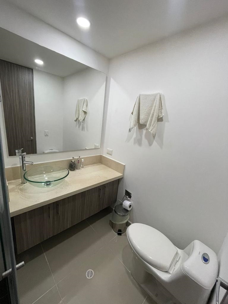 Apartamento de 2 alcobas en arriendo en Ub. Altos De Parque, Barranquilla, 80 m² · foto 9 de 10