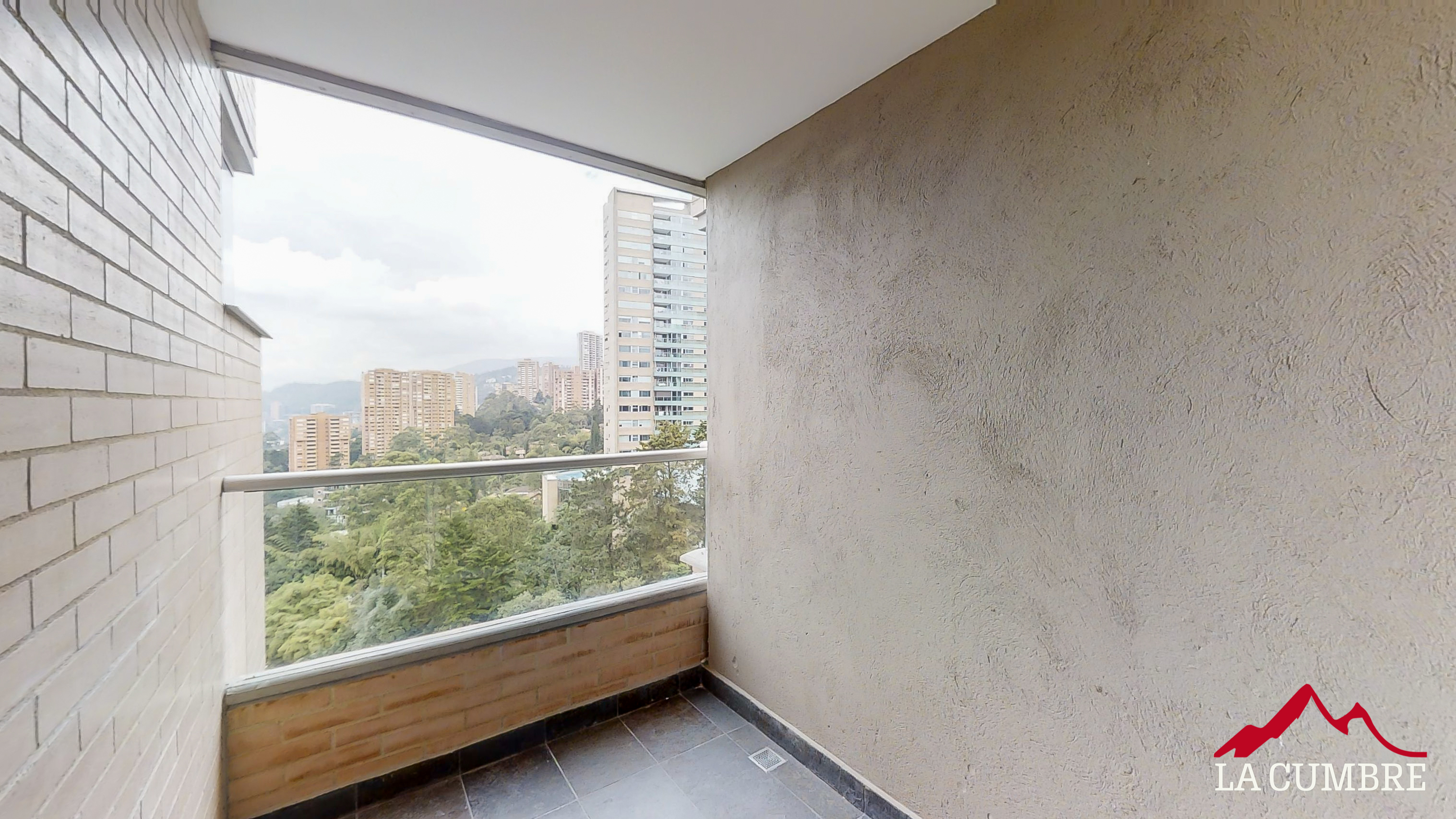 Apartamento de 3 alcobas en arriendo en El Tesoro, Medellín, 230 m² · foto 22 de 22