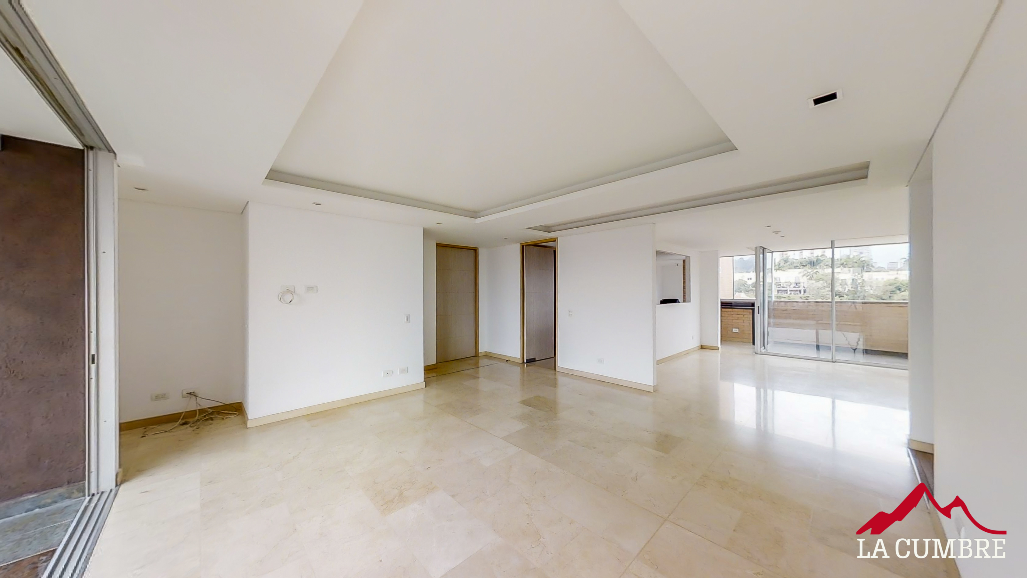 Apartamento de 3 alcobas en arriendo en El Tesoro, Medellín, 230 m² · foto 4 de 22
