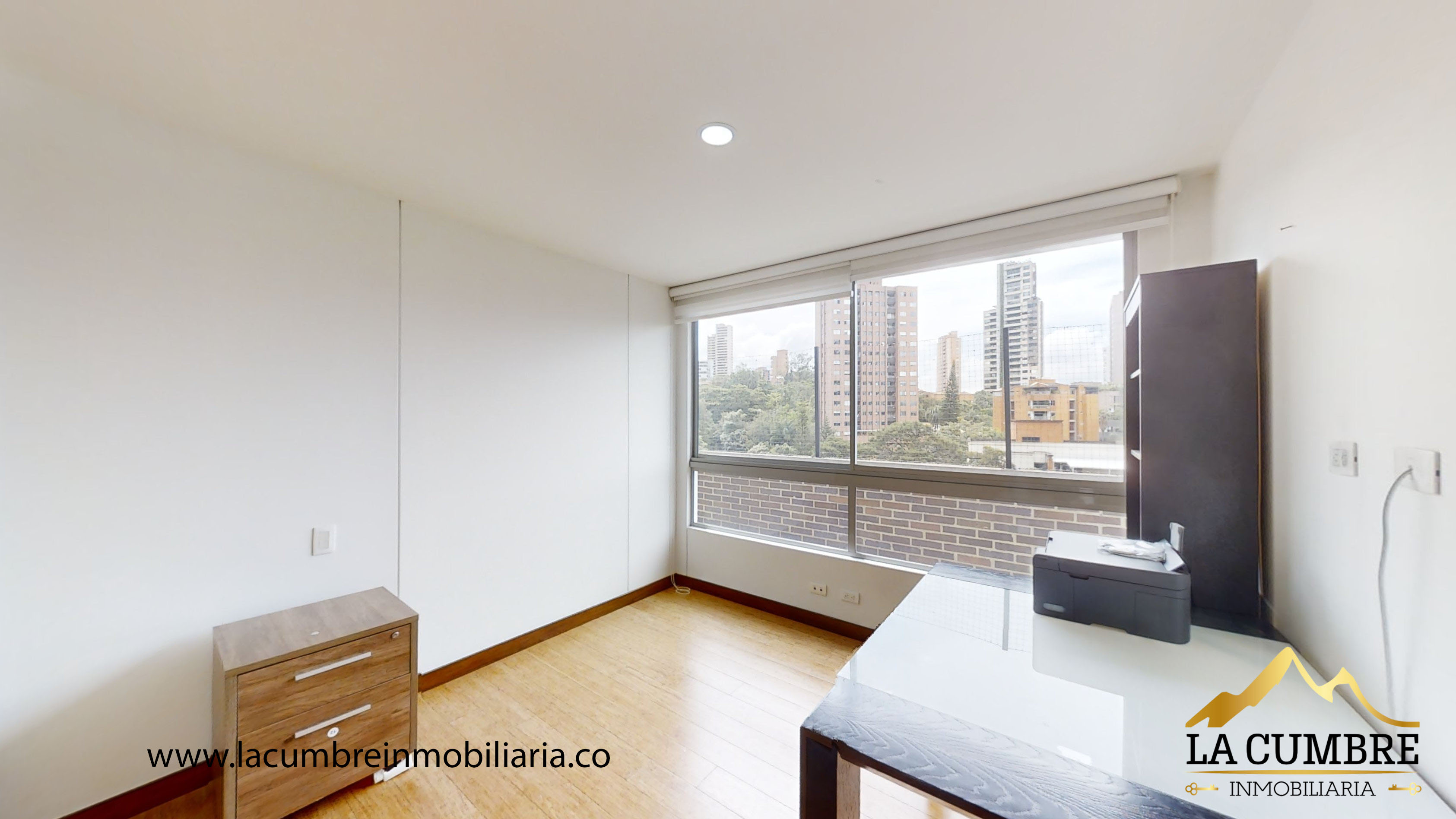 Apartamento de 3 alcobas en arriendo en Los Balsos, Medellín, 178 m² · foto 12 de 20