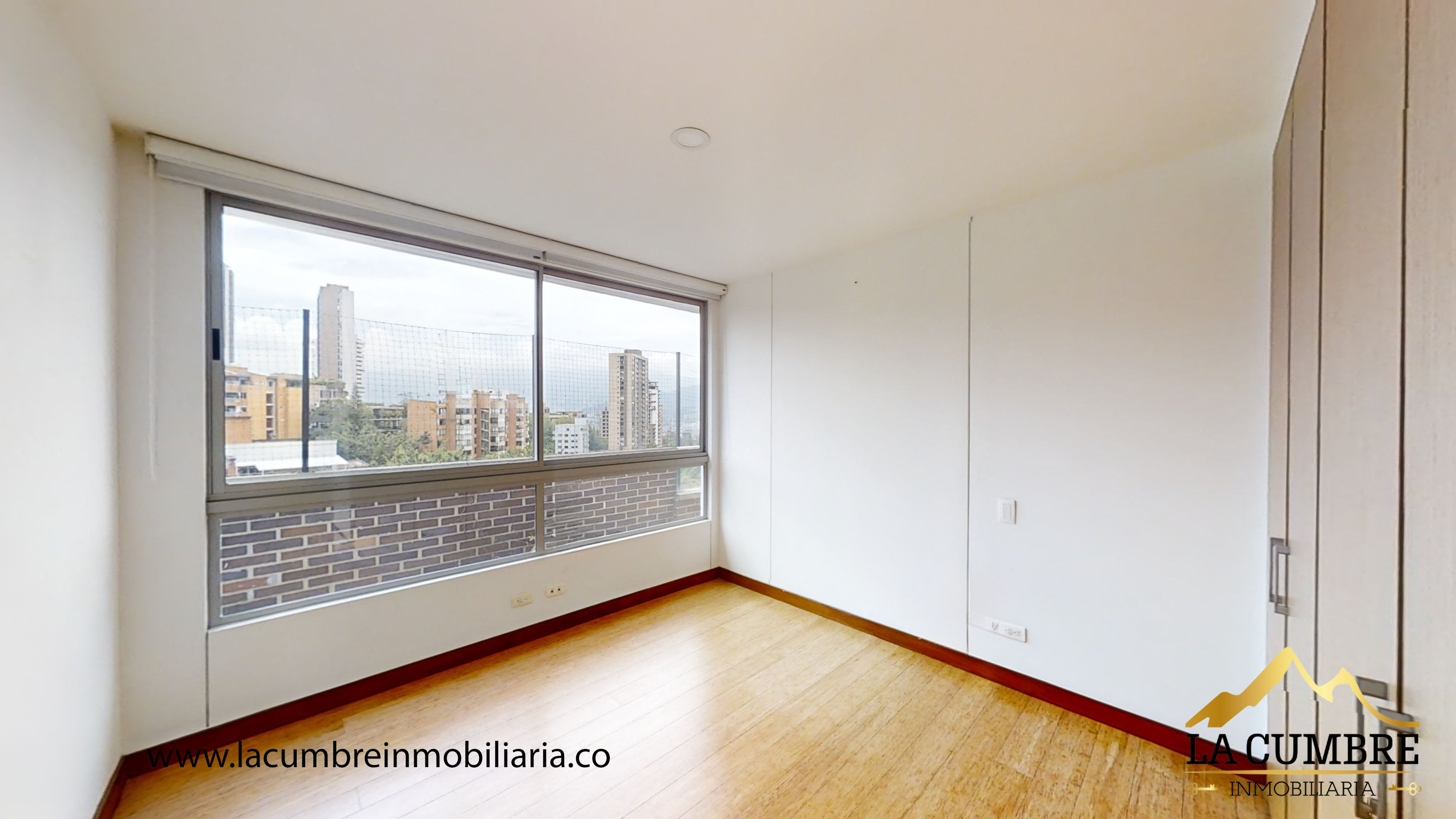 Apartamento de 3 alcobas en arriendo en Los Balsos, Medellín, 178 m² · foto 15 de 20