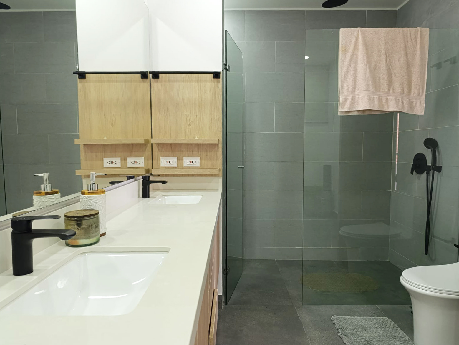 Apartamento de 3 alcobas en arriendo en El Tesoro, Medellín, 250 m² · foto 16 de 20