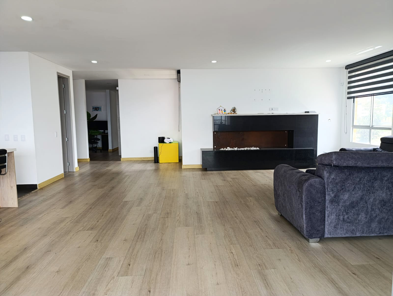 Apartamento de 3 alcobas en arriendo en El Tesoro, Medellín, 250 m² · foto 3 de 20