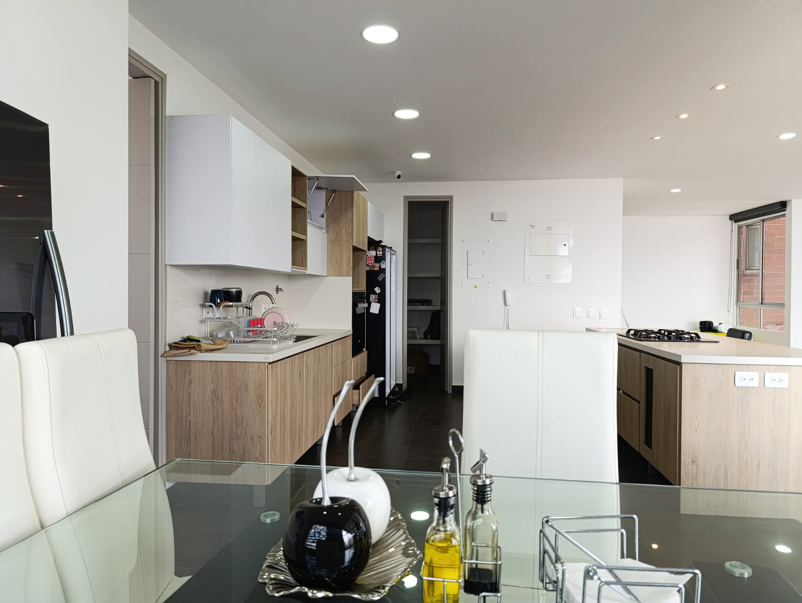 Apartamento de 3 alcobas en arriendo en El Tesoro, Medellín, 250 m² · foto 6 de 20
