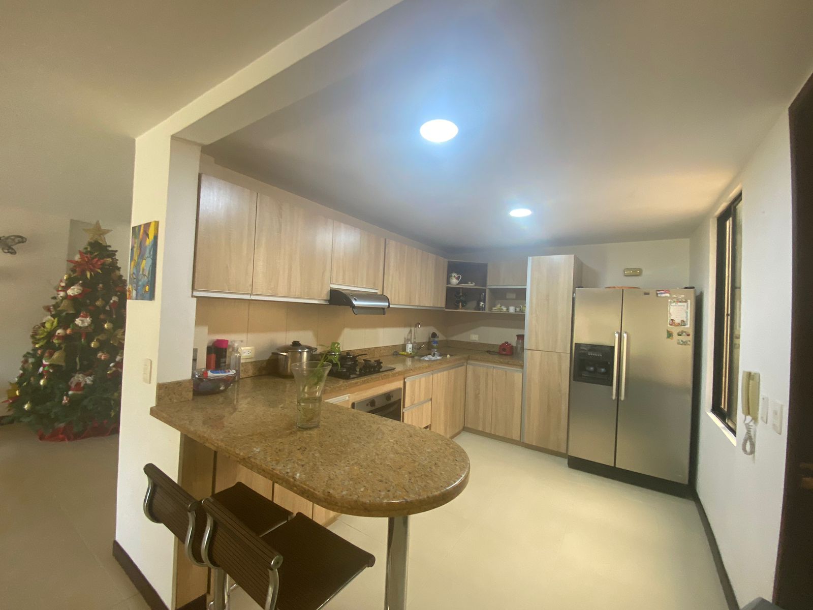 Casa de 4 alcobas en venta en El Castillo, Jamundí, 250 m² · foto 2 de 19
