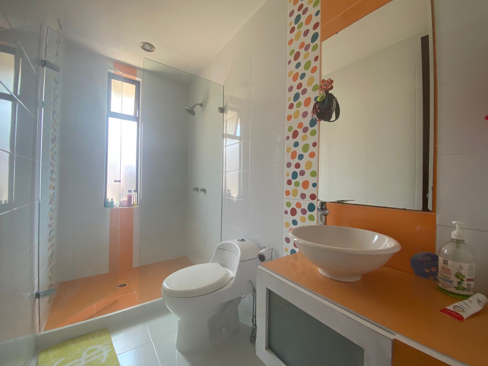 Casa de 4 alcobas en venta en El Castillo, Jamundí, 250 m² · foto 8 de 19