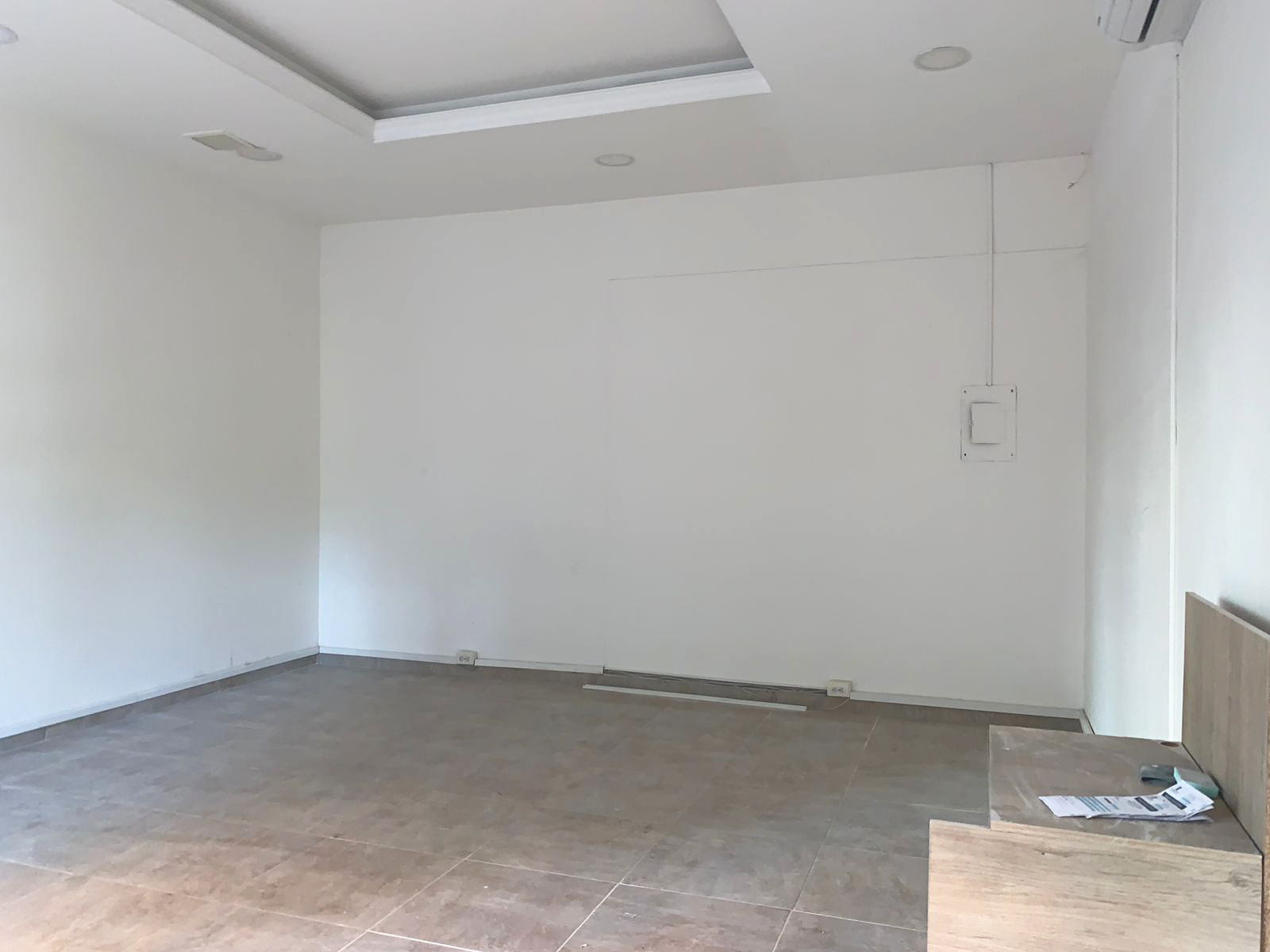 Local en arriendo en Patio Bonito, Medellín, 33 m² · foto 4 de 7