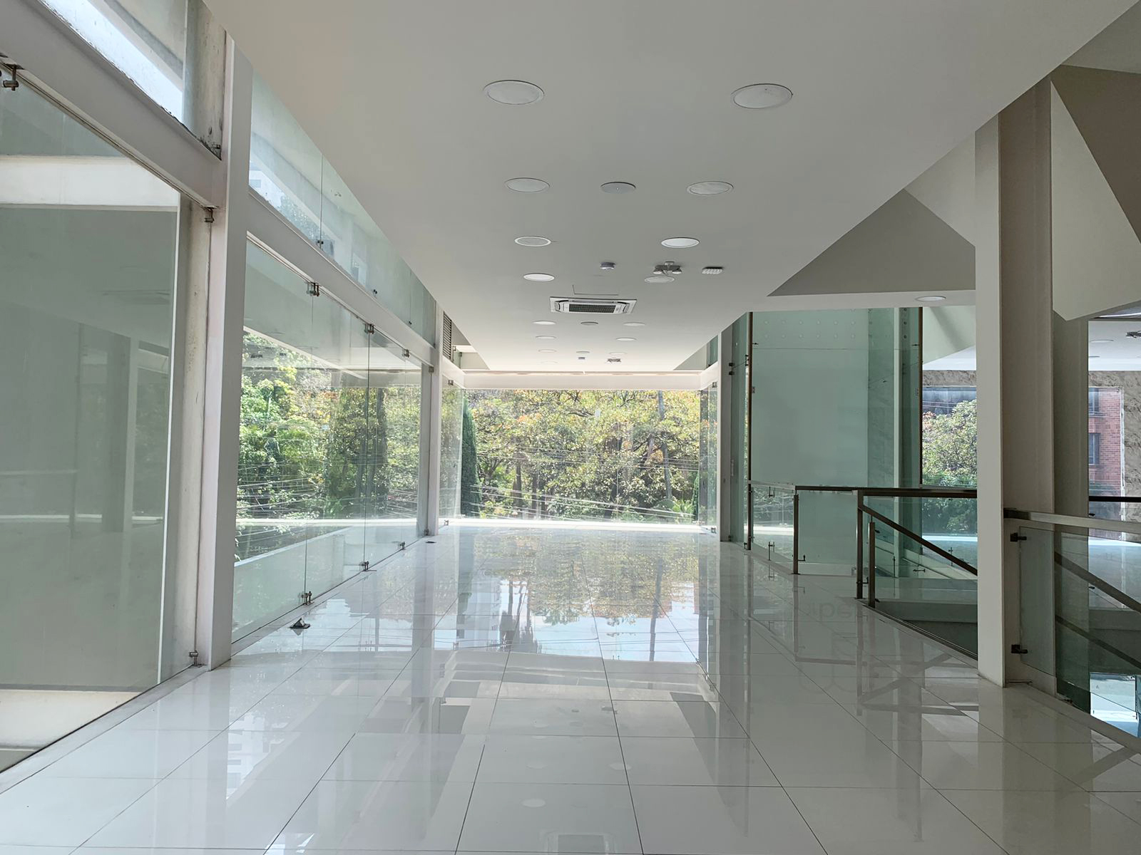Local en arriendo en Patio Bonito, Medellín, 600 m² · foto 3 de 15