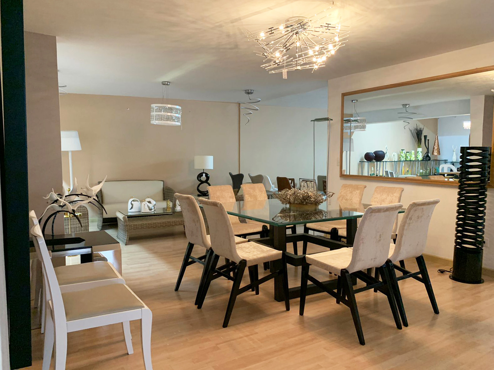 Oficina en arriendo en Patio Bonito, Medellín, 840 m² · foto 11 de 11
