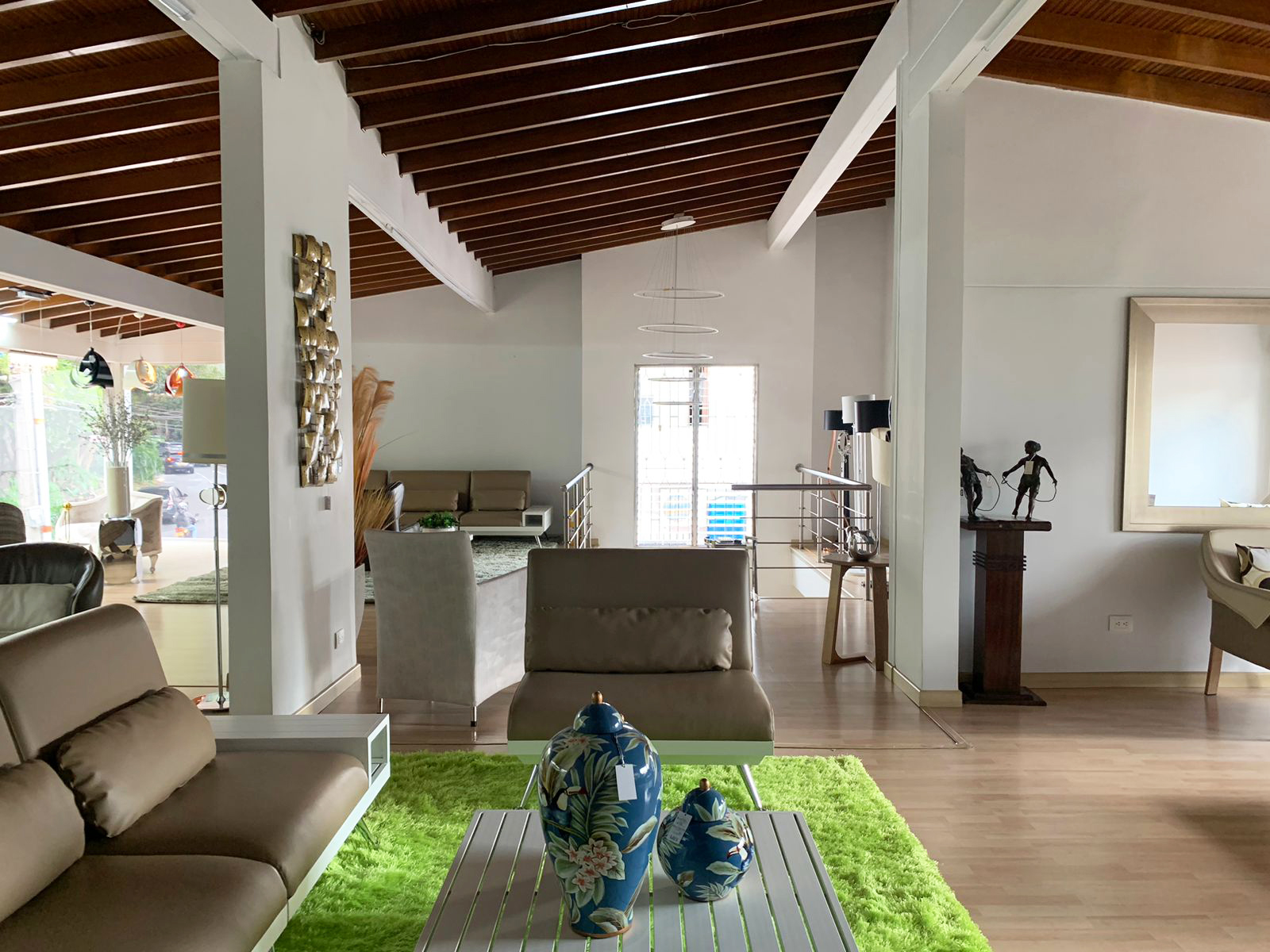 Oficina en arriendo en Patio Bonito, Medellín, 840 m² · foto 5 de 11