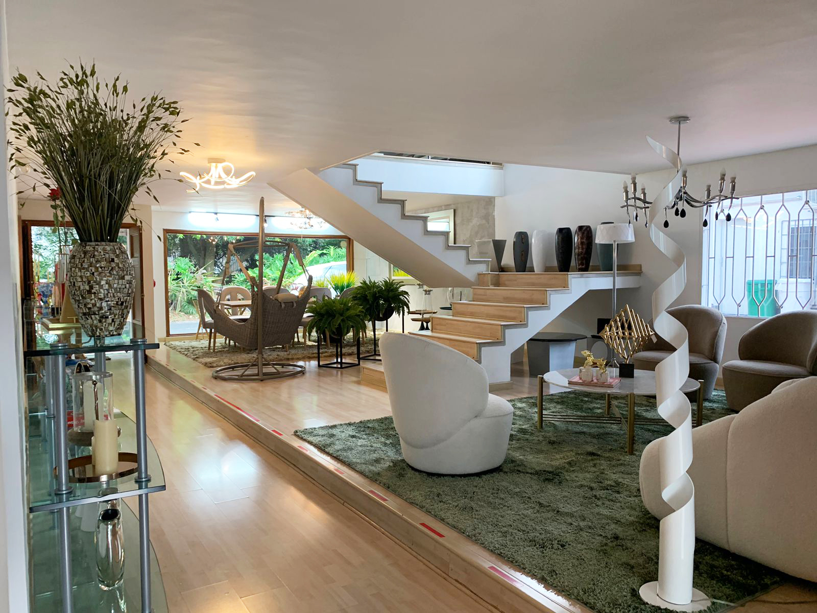 Oficina en arriendo en Patio Bonito, Medellín, 840 m² · foto 9 de 11