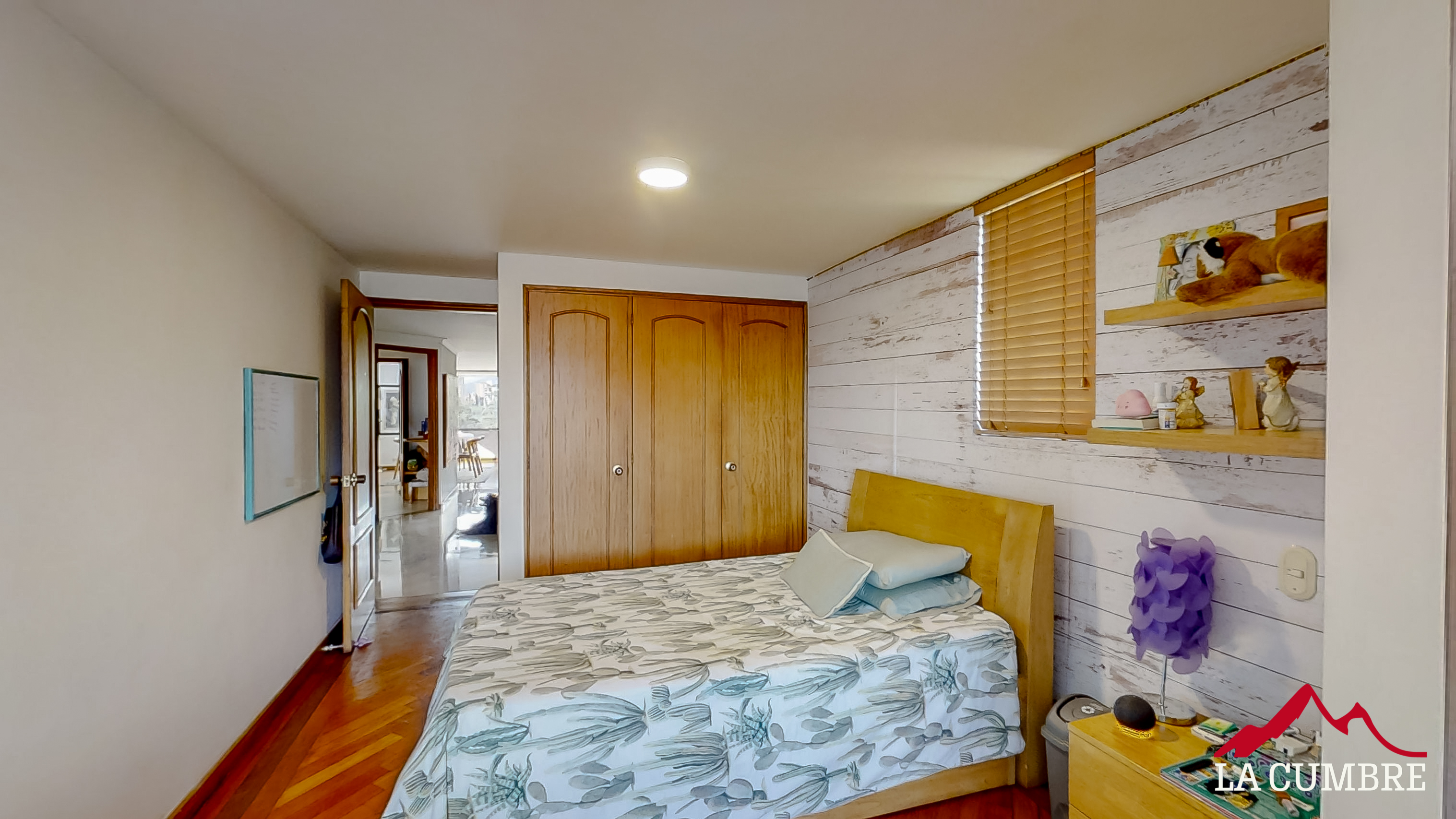 Apartamento de 4 alcobas en venta en El Diamante No.2, Medellín, 200 m² · foto 8 de 11