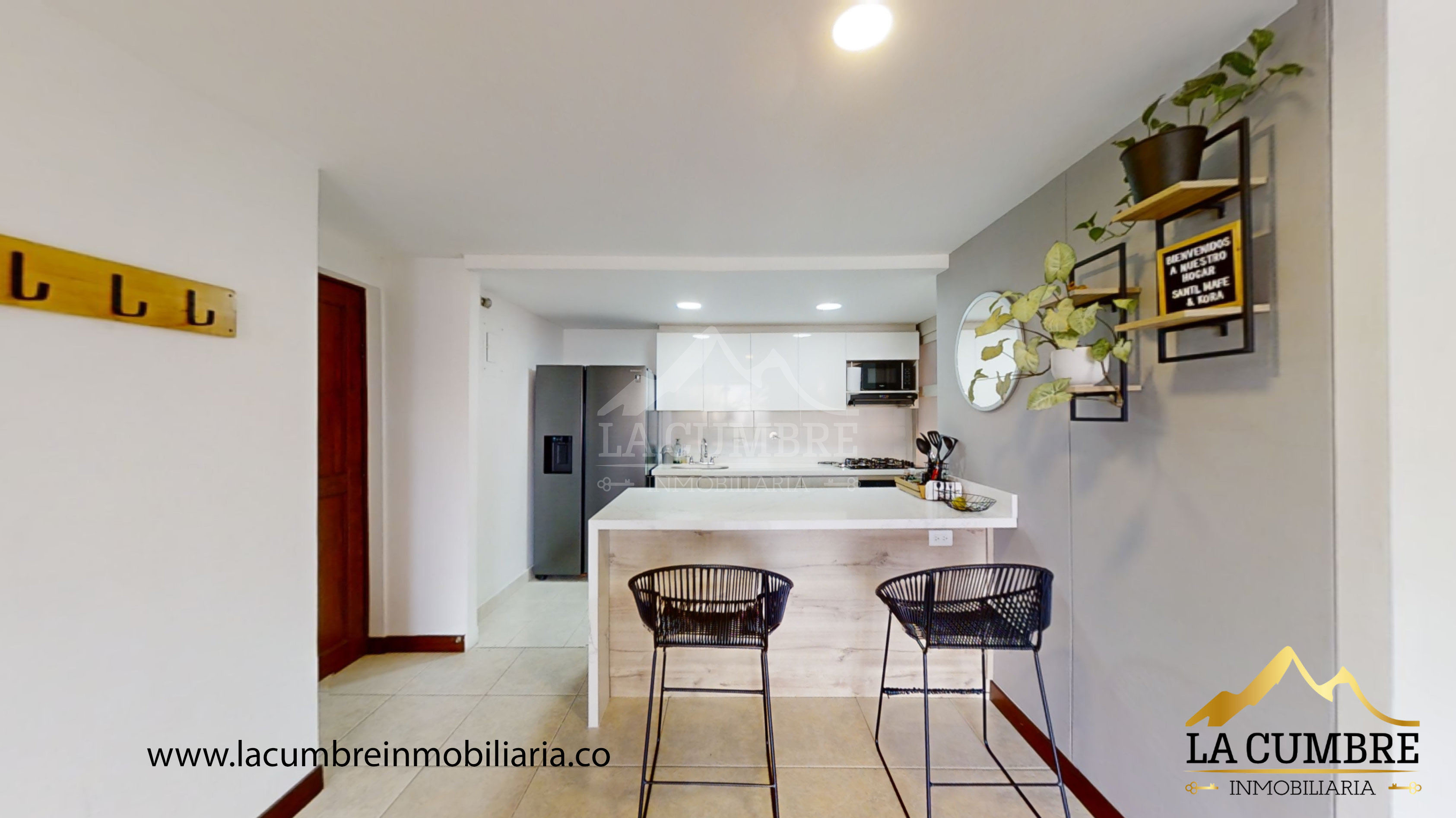 Apartamento en arriendo en El Poblado, Medellín · foto 3 de 13