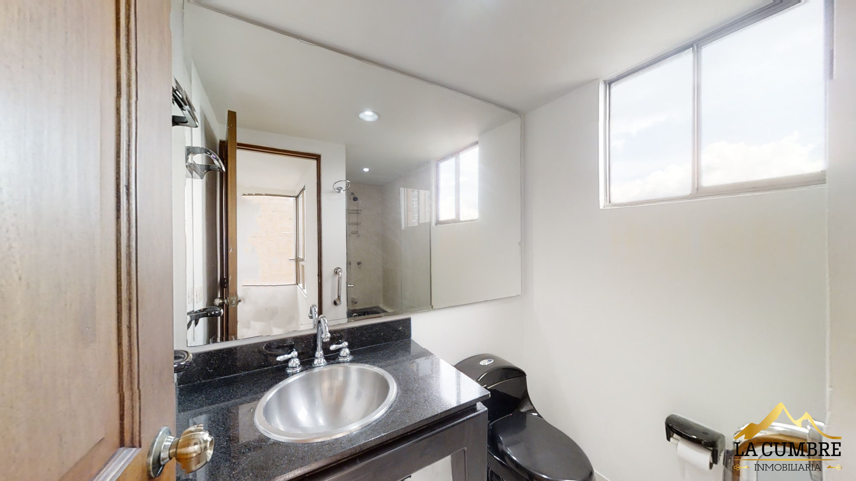 Apartamento en arriendo en Loma De Los Gonzalez, Medellín · foto 10 de 12
