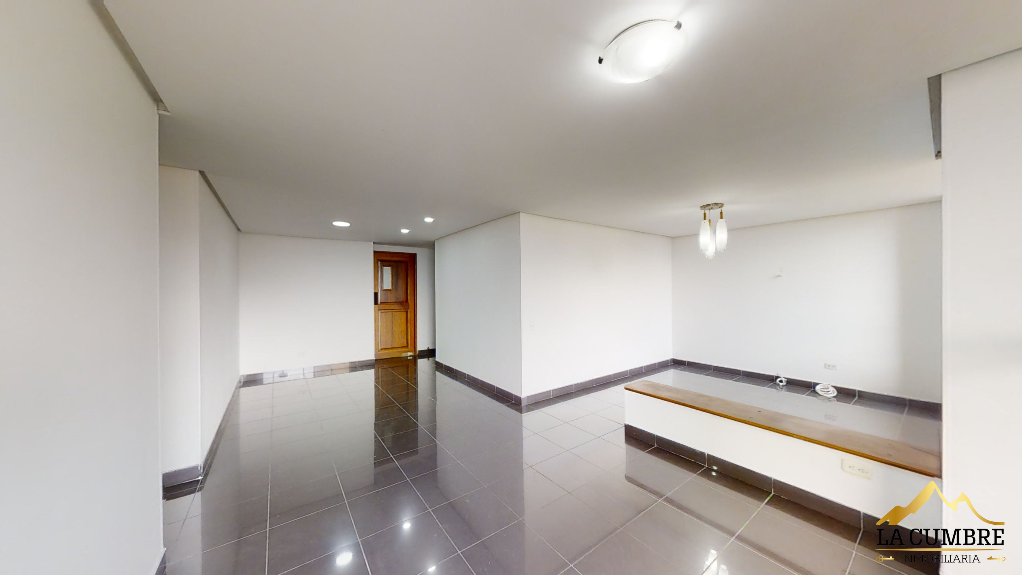 Apartamento en arriendo en Loma De Los Gonzalez, Medellín · foto 2 de 12