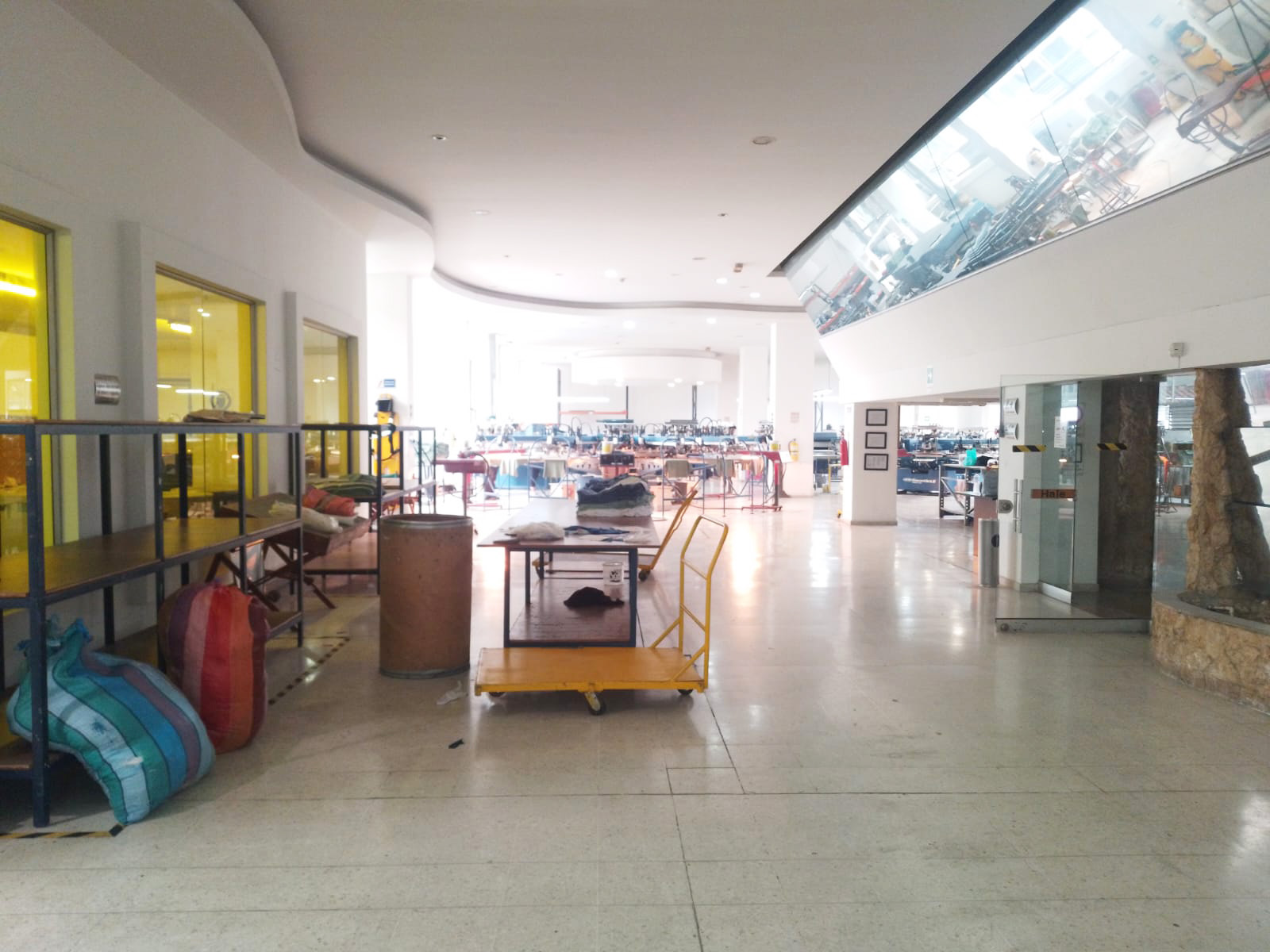 Bodega en venta en La Candelaria, Medellín, 2372 m² · foto 10 de 20